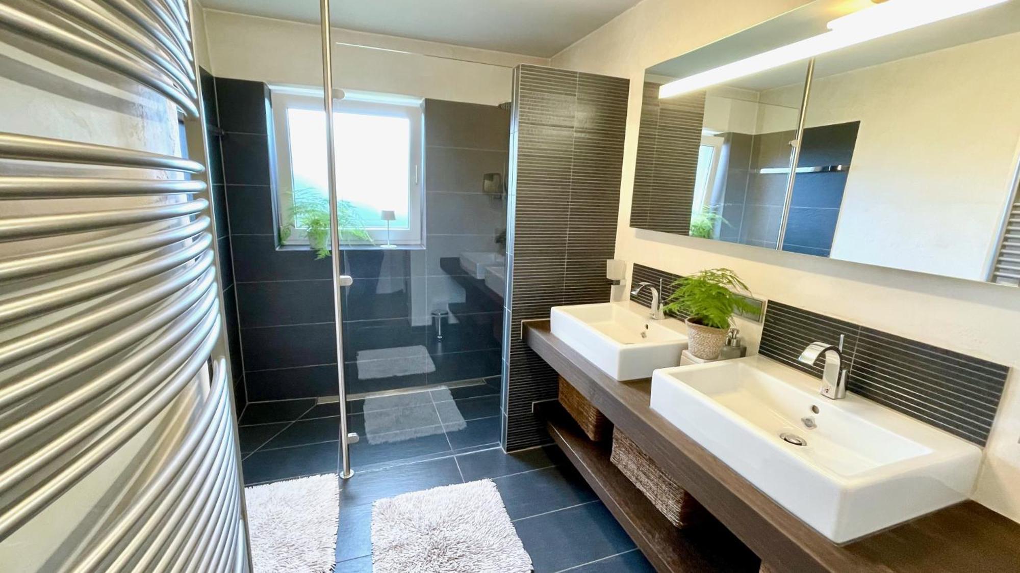 Ludwigshome Luxus - Zentral, Kostenloser Parkplatz, Terrasse Ludwigsburg Dış mekan fotoğraf