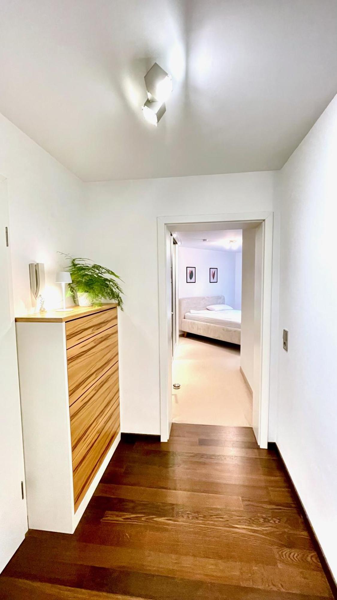 Ludwigshome Luxus - Zentral, Kostenloser Parkplatz, Terrasse Ludwigsburg Dış mekan fotoğraf