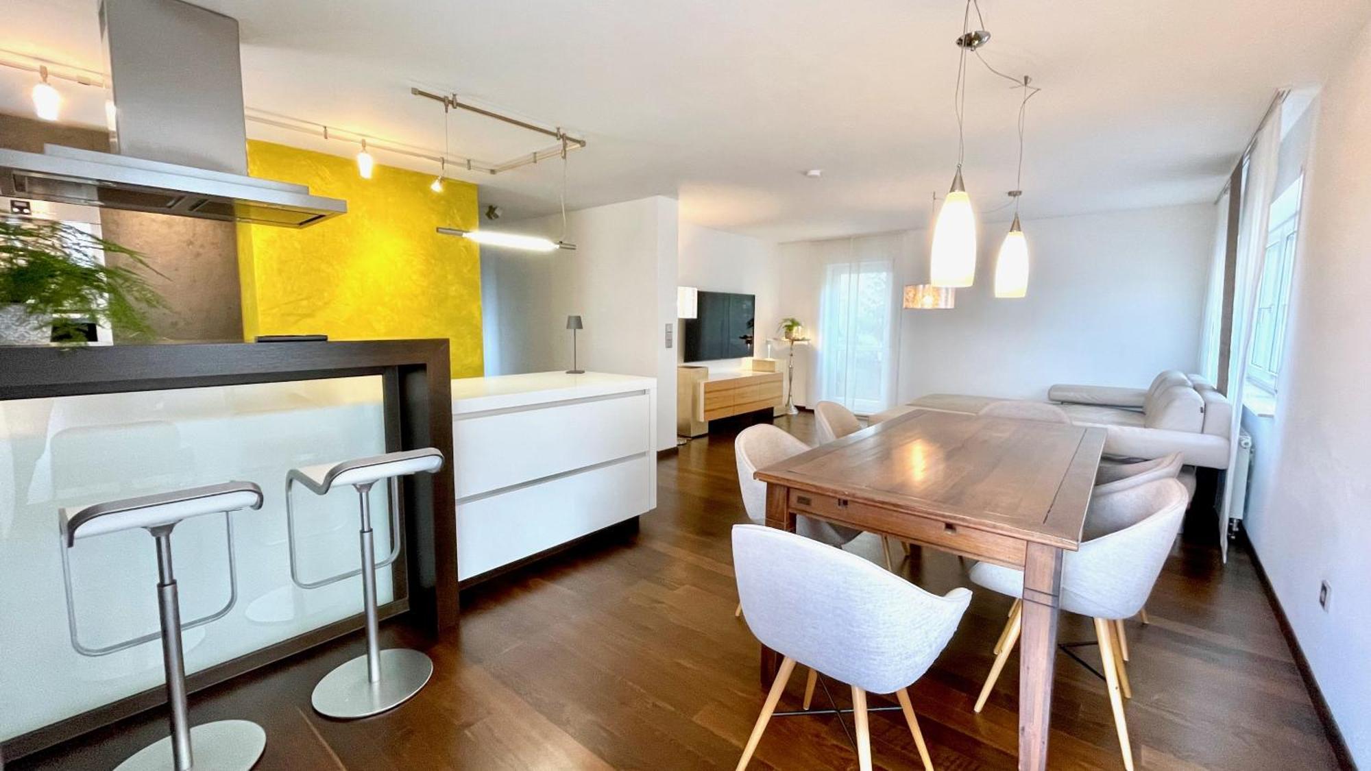 Ludwigshome Luxus - Zentral, Kostenloser Parkplatz, Terrasse Ludwigsburg Dış mekan fotoğraf